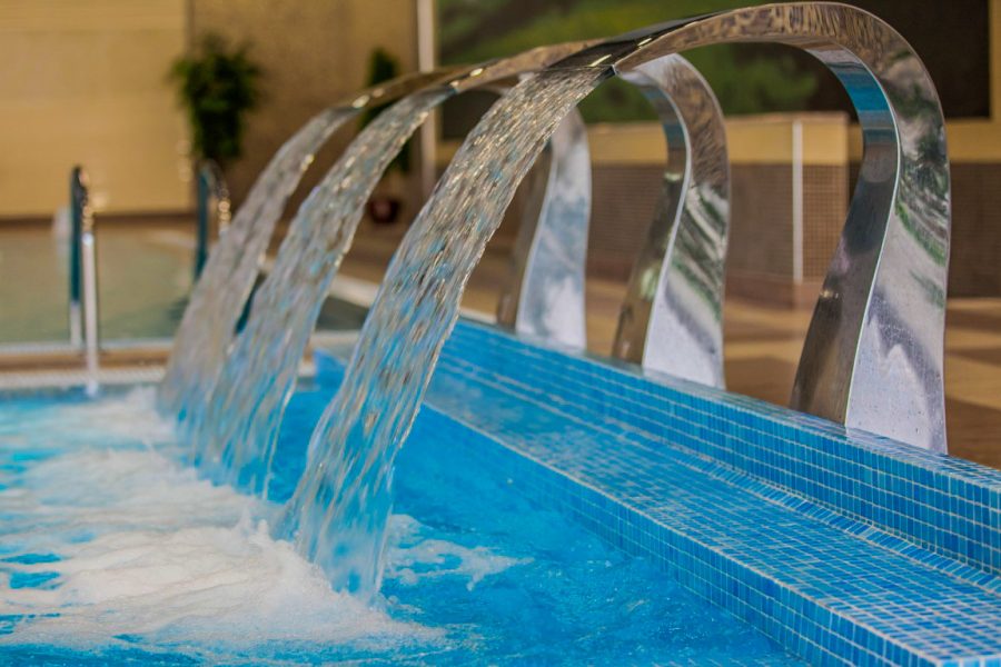 Бассейн в санатории Заря в городе Кисловодске - фотография