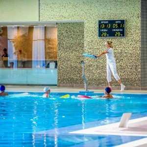 Бассейн в санатории Заря в городе Кисловодске - фотография