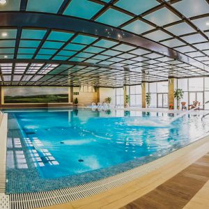 Бассейн в санатории Заря в городе Кисловодске - фотография