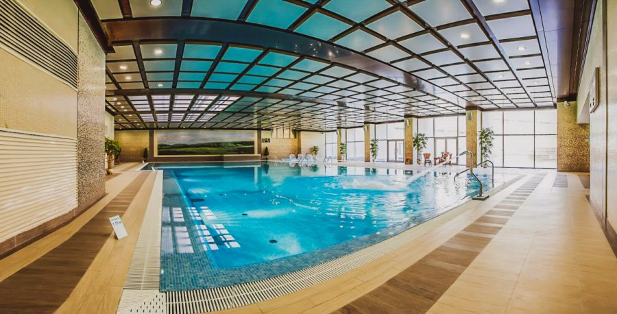 Бассейн в санатории Заря в городе Кисловодске - фотография