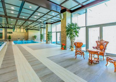 Бассейн в санатории Заря в городе Кисловодске - фотография