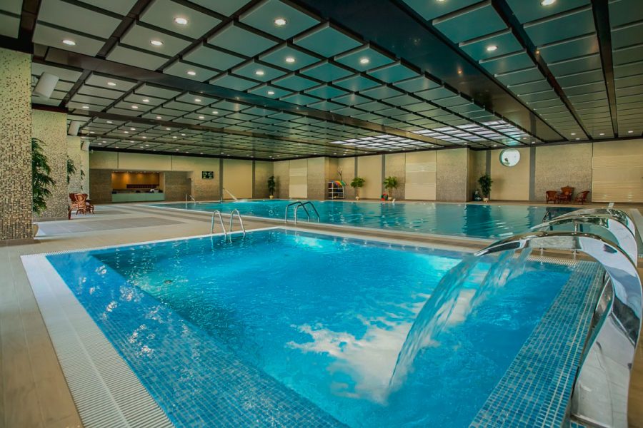 Бассейн в санатории Заря в городе Кисловодске - фотография