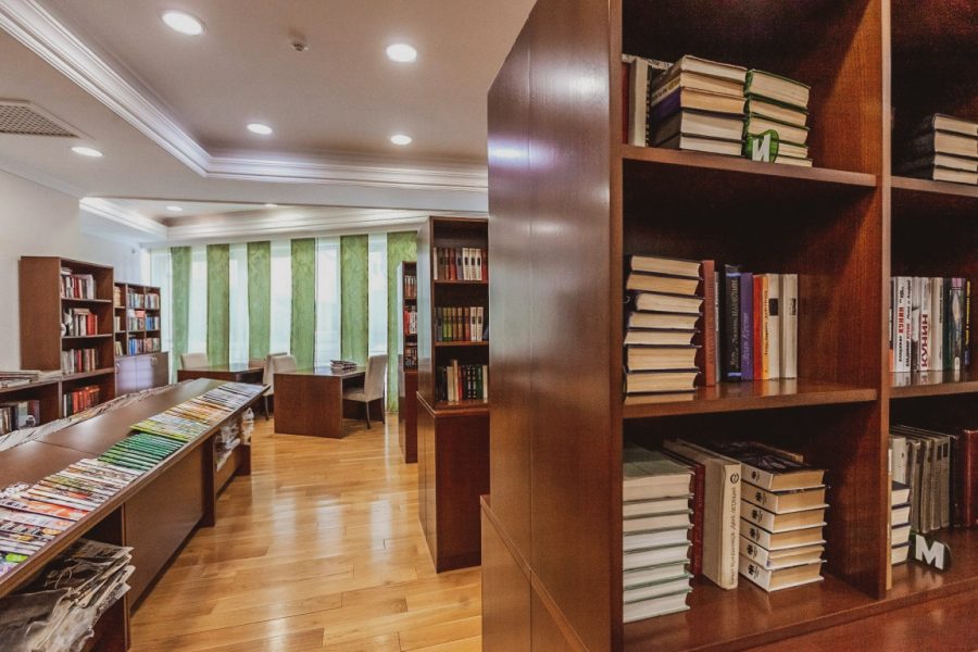 Библиотека в санатории Заря в городе Кисловодске - фотография