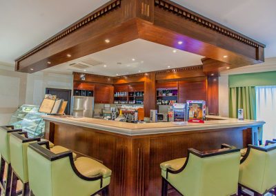 Лобби бар в санатории Заря в городе Кисловодске - фотография