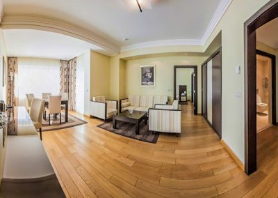 Двухкомнатный люкс в санатории Заря в городе Кисловодске - фотография