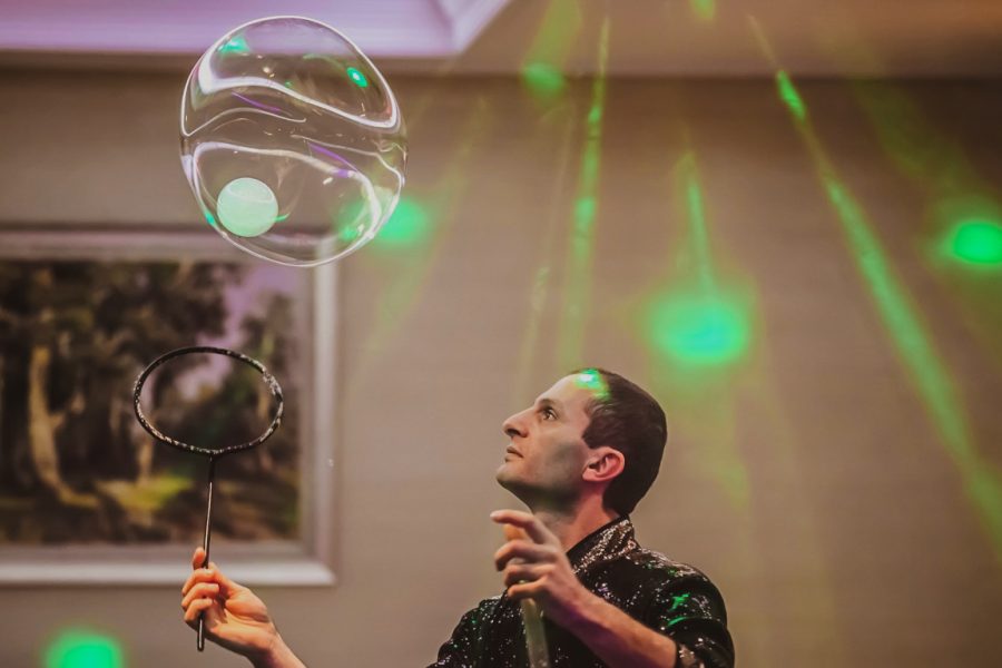 Шоу мыльных пузырей в санатории Заря в городе Кисловодске - фотография