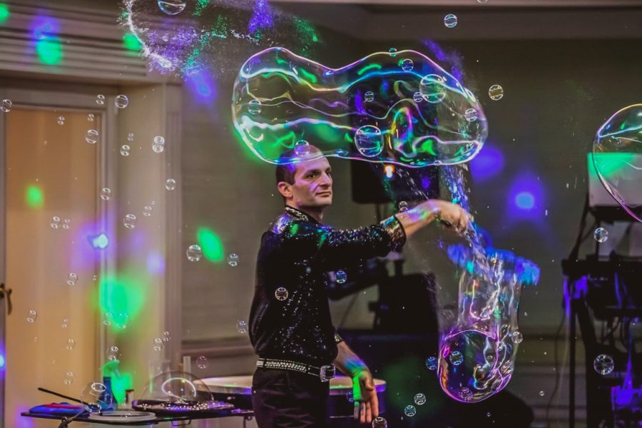 Шоу мыльных пузырей в санатории Заря в городе Кисловодске - фотография