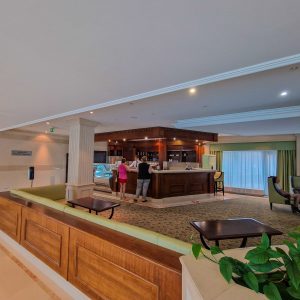 Холл в санатории Заря в городе Кисловодске - фотография