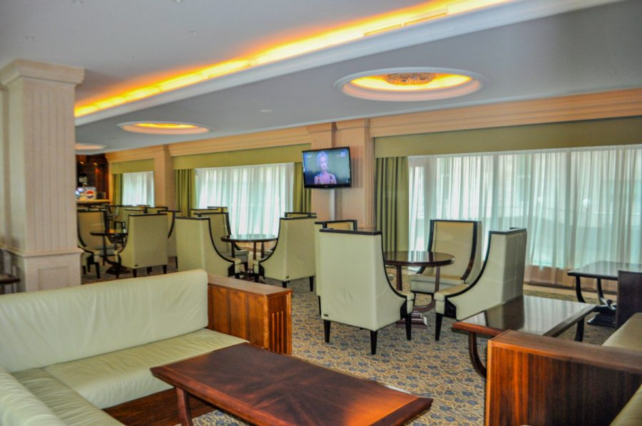 Лобби бар в санатории Заря в городе Кисловодске - фотография