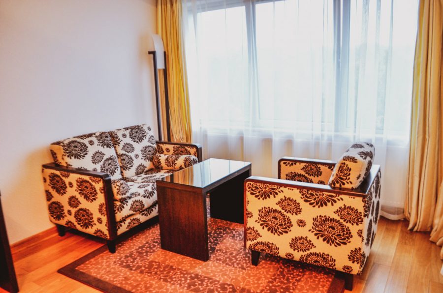 Двухместный номер в санатории Заря в городе Кисловодске - фотография