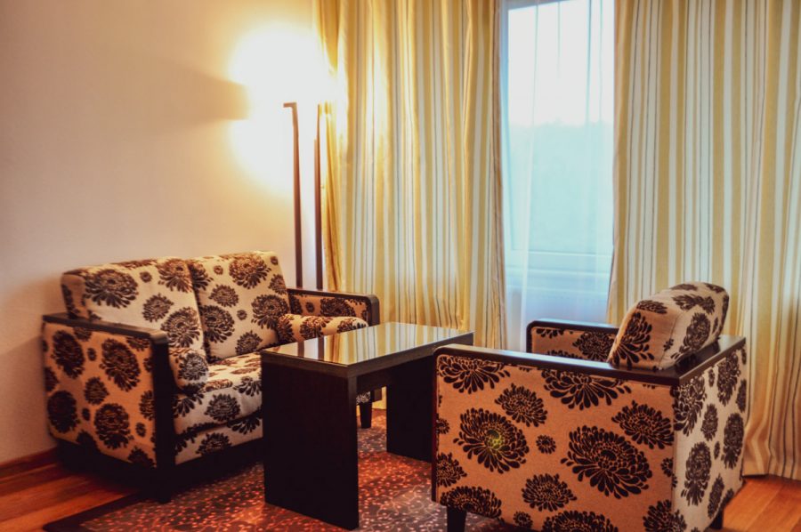 Двухместный номер в санатории Заря в городе Кисловодске - фотография