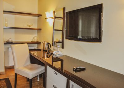 Двухкомнатный люкс в санатории Заря в городе Кисловодске - фотография