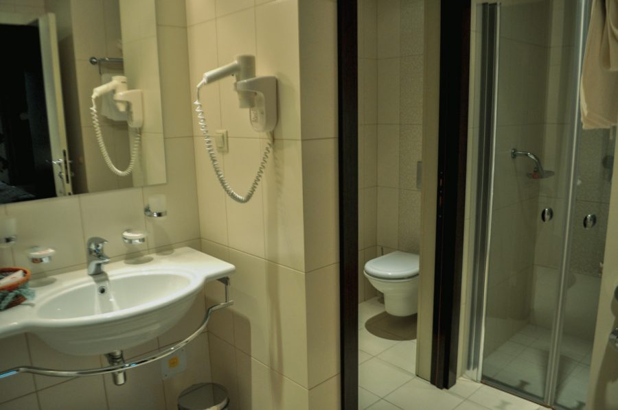 Двухкомнатный люкс в санатории Заря в городе Кисловодске - фотография