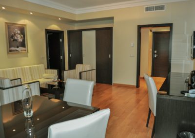 Двухкомнатный люкс в санатории Заря в городе Кисловодске - фотография