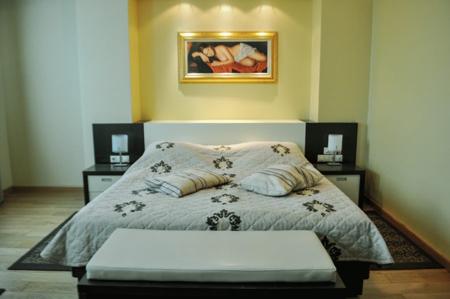 Двухкомнатный люкс в санатории Заря в городе Кисловодске - фотография