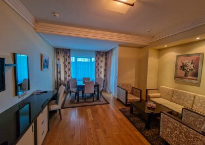 Двухкомнатный люкс в санатории Заря в городе Кисловодске - фотография