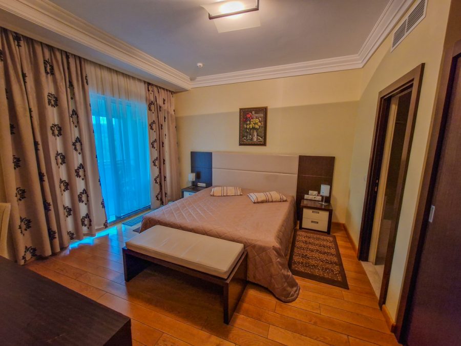 Двухкомнатный люкс в санатории Заря в городе Кисловодске - фотография