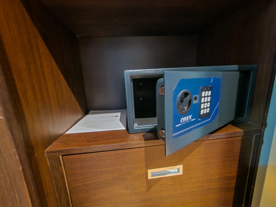 Одноместный номер в санатории Заря в городе Кисловодске - фотография