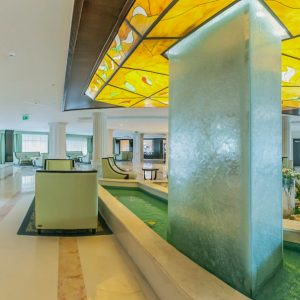 Ресепшн в санатории Заря в городе Кисловодске - фотография