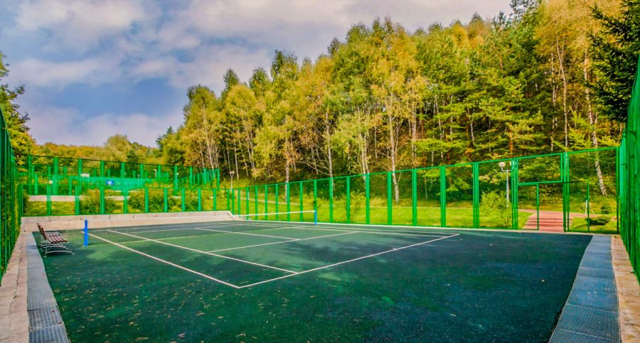 Спорплощадка в санатории Заря в городе Кисловодске - фотография